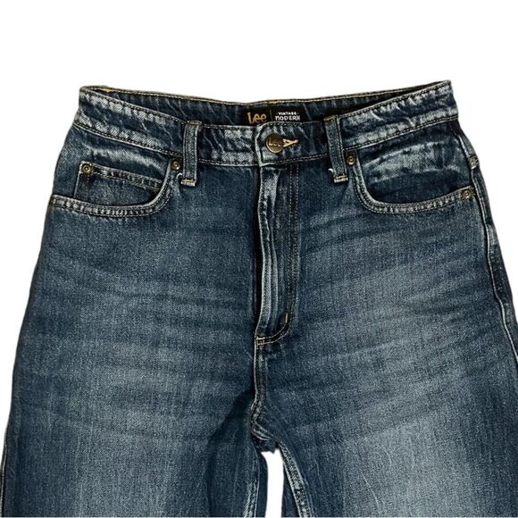 Lee Modern Vintage High Rise Relaxed Stovepipe Jean - Picture 6 of 10